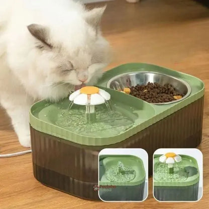 gato bebendo água em fonte automática com cascata de flores para pets